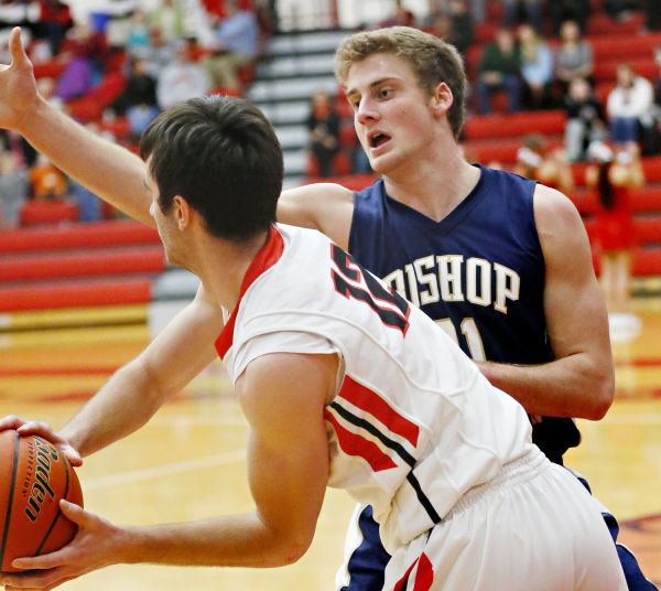 Bishop Heelan vs South Sioux City basketball 011215